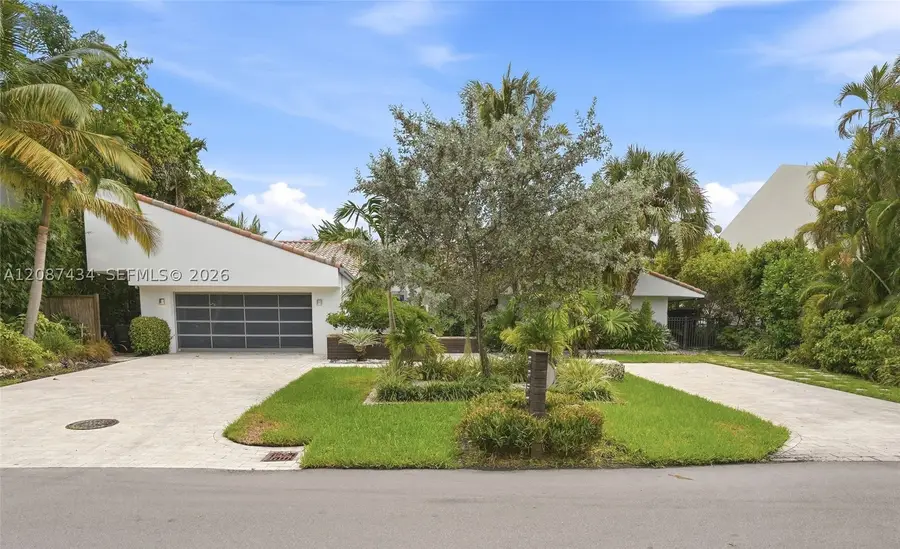 3360 NE 165th St, North Miami Beach, FL 33160 - #2