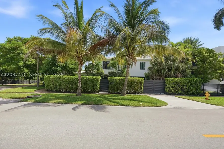 2225 Meridian Ave, Miami Beach, FL 33139 - #3