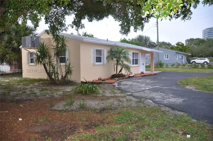 571 NE 61st St, Oakland Park, FL 33334 - #2
