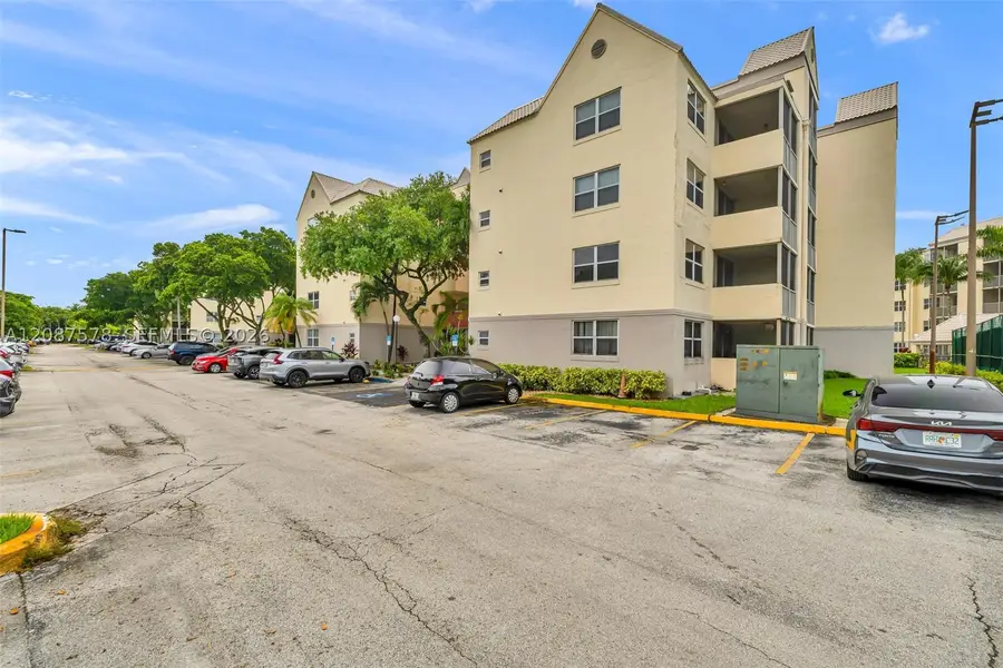 8255 Lake Dr #304, Doral, FL 33166 - #3