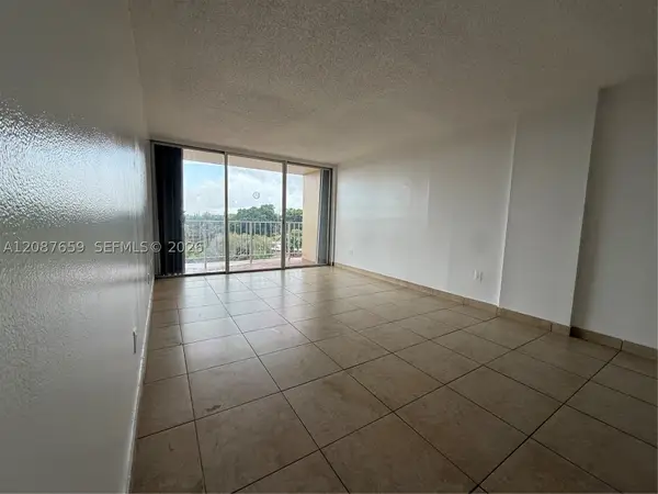 13120 SW 92nd Ave #B-520, Miami, FL 33176