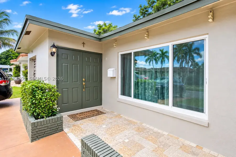 7303 NW 59th St, Tamarac, FL 33321 - #3