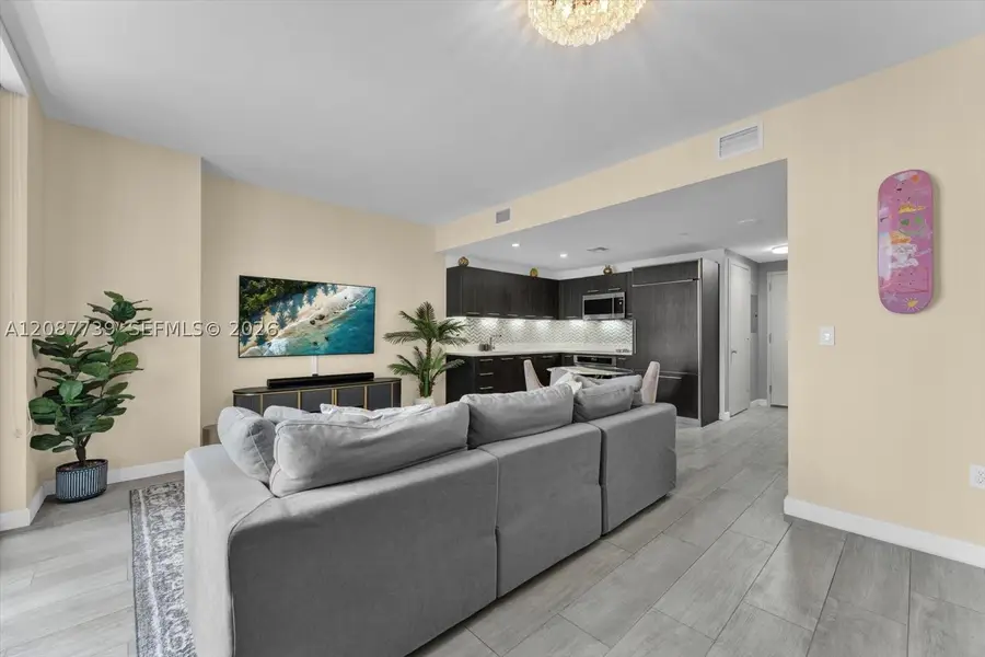 45 SW 9th St #1002, Miami, FL 33130 - #3