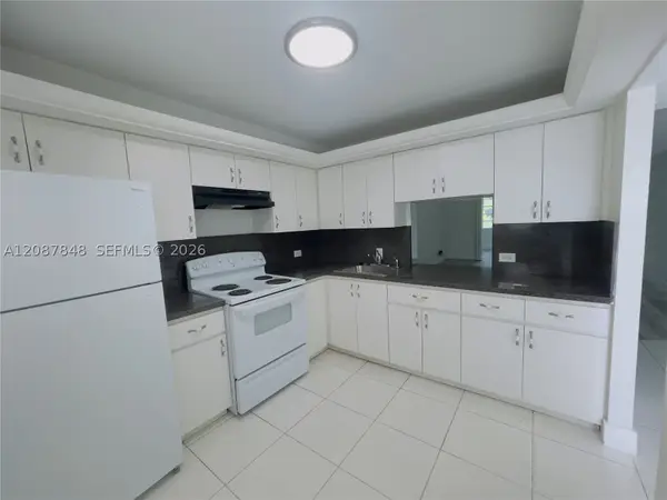 443 NE 195th St #338, Miami, FL 33179