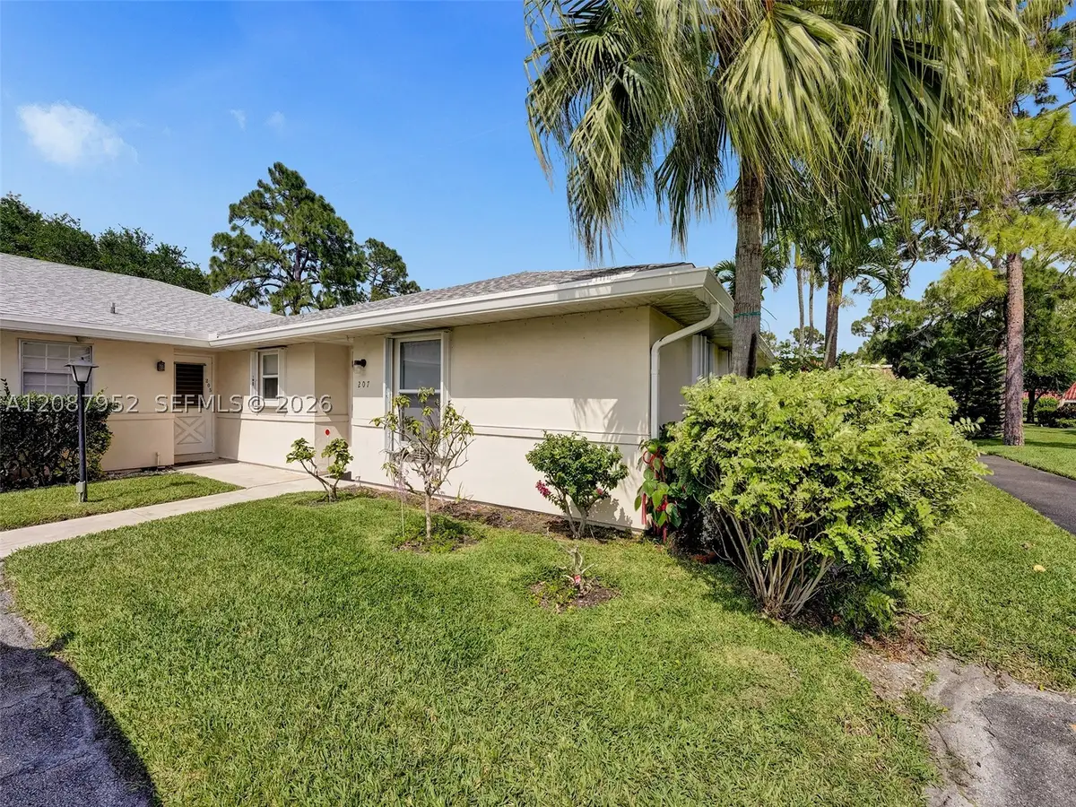 207 Cape Cod Cir #207, Lake Worth, FL 33467 - #1