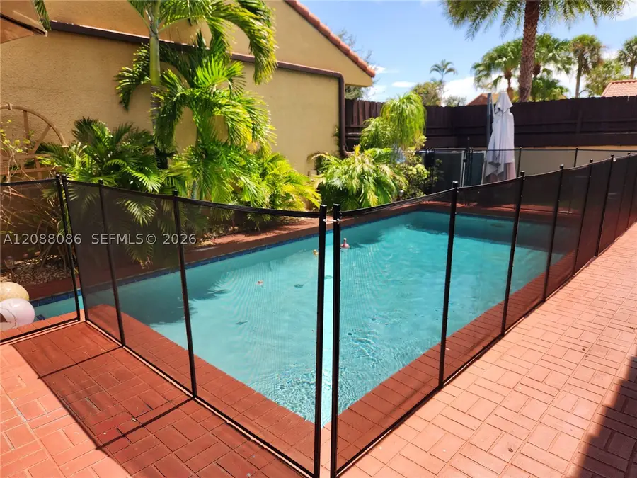1085 NE 203rd Ln, Miami, FL 33179 - #2