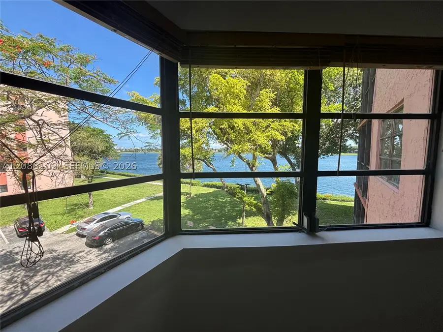 20860 San Simeon Way #303-6, Miami, FL 33179 - #2