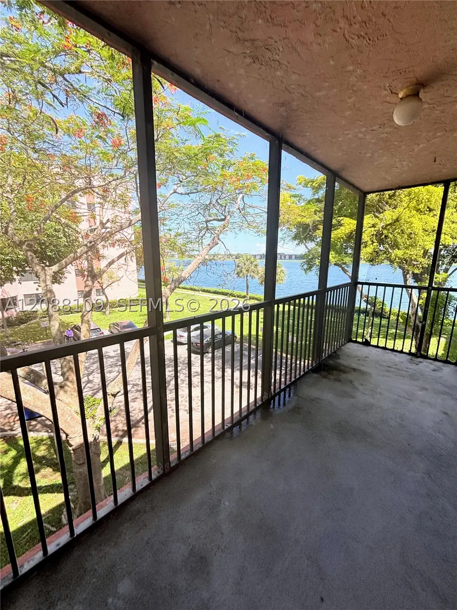 20860 San Simeon Way #303-6, Miami, FL 33179 - #3