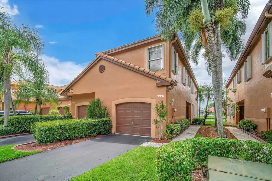 1303 Presidio Dr #6-41, Weston, FL 33327 - #2