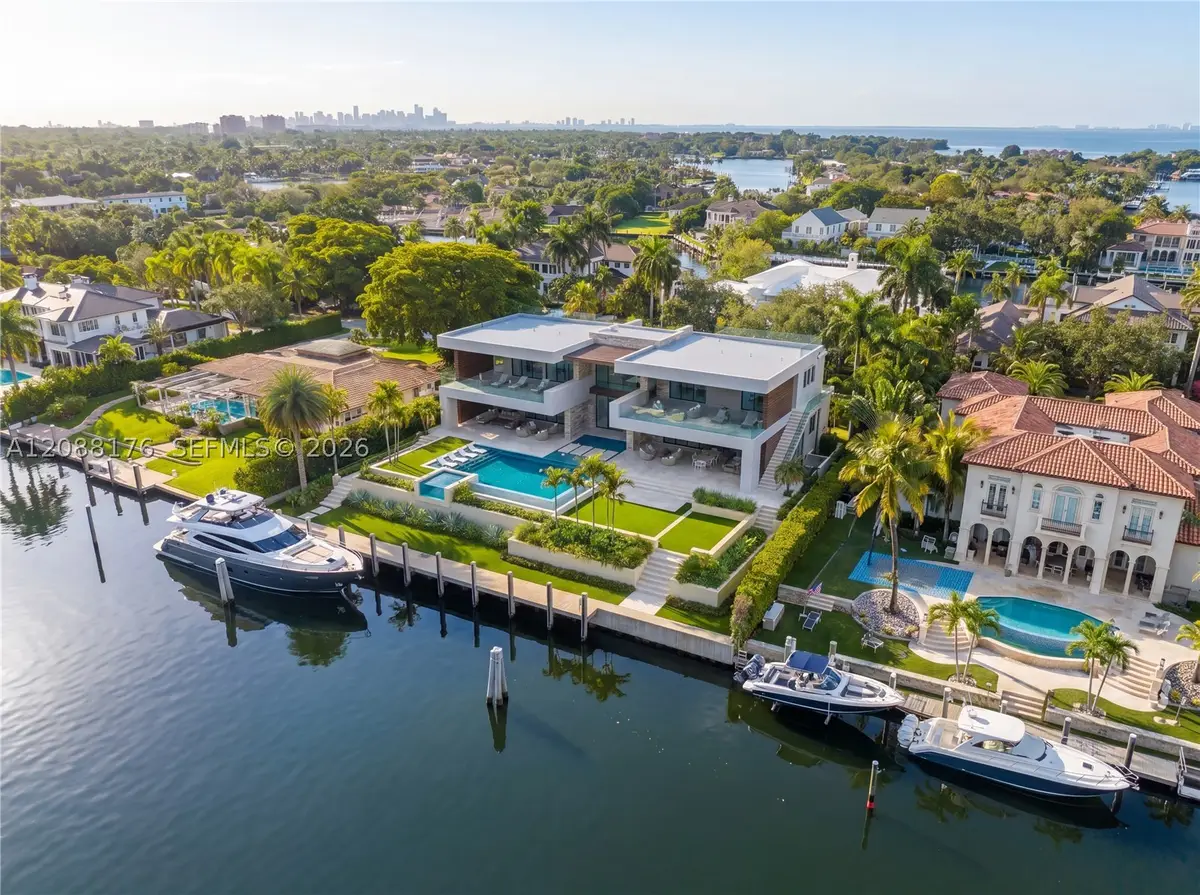9340 Balada St, Coral Gables, FL 33156 - #1