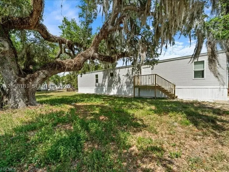1038 Canopy Ln, Moore Haven, FL 33471 - #2