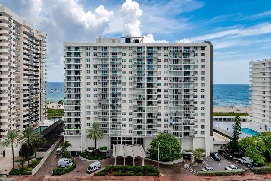 5700 Collins Ave #12D, Miami Beach, FL 33140 - #2
