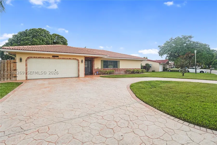 10650 NW 42nd Dr, Coral Springs, FL 33065 - #2