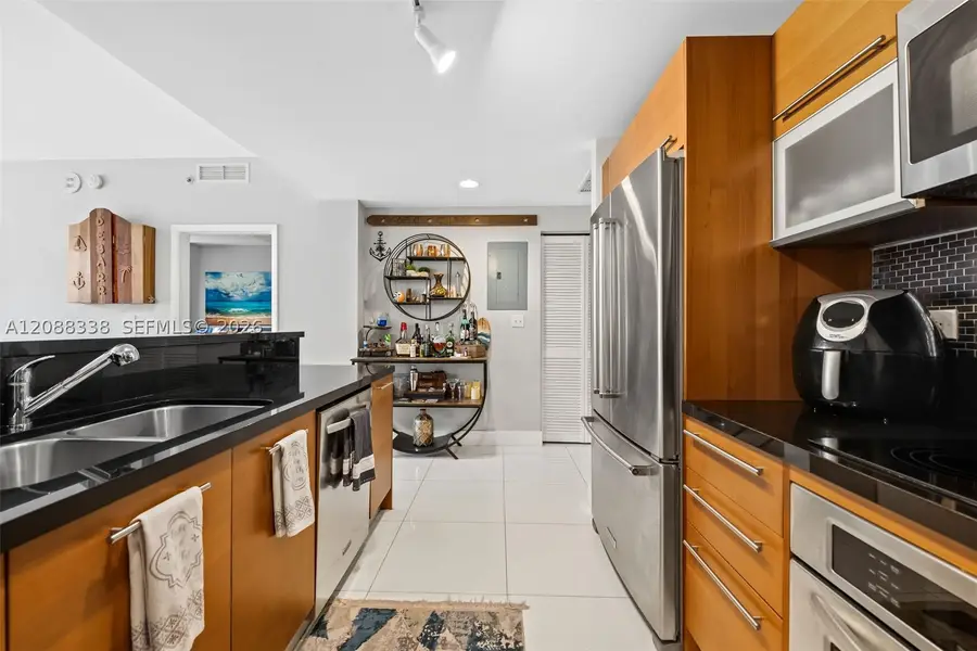 253 NE 2nd St #2501, Miami, FL 33132 - #3