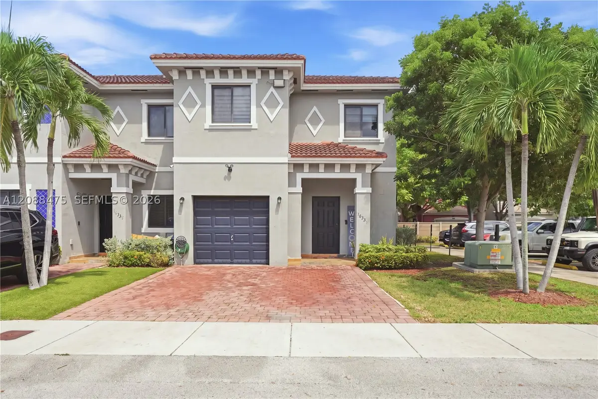 16335 SW 44th Ter, Miami, FL 33185 - #1
