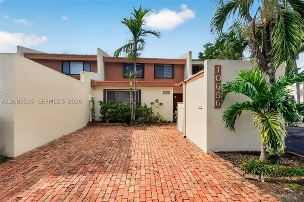 10656 SW 76th Ter, Miami, FL 33173