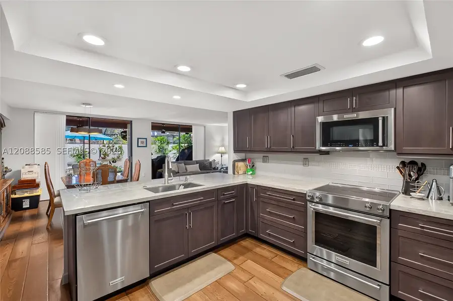 10656 SW 76th Ter, Miami, FL 33173 - #3