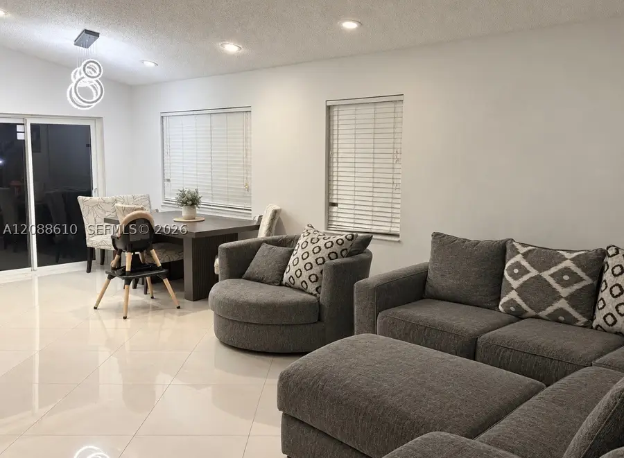 7384 Granada Way, Margate, FL 33063 - #3