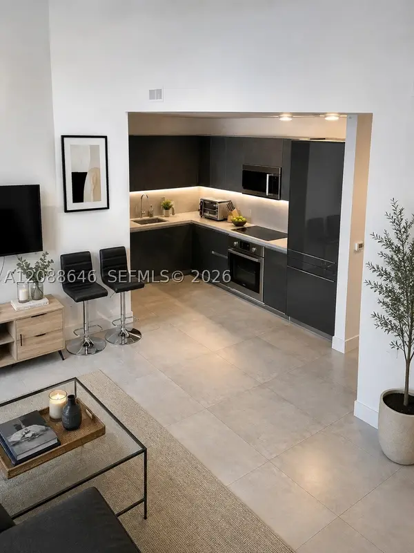 1080 Brickell Ave #907, Miami, FL 33131