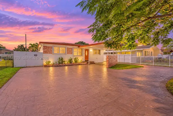 6508 Plunkett St, Hollywood, FL 33023