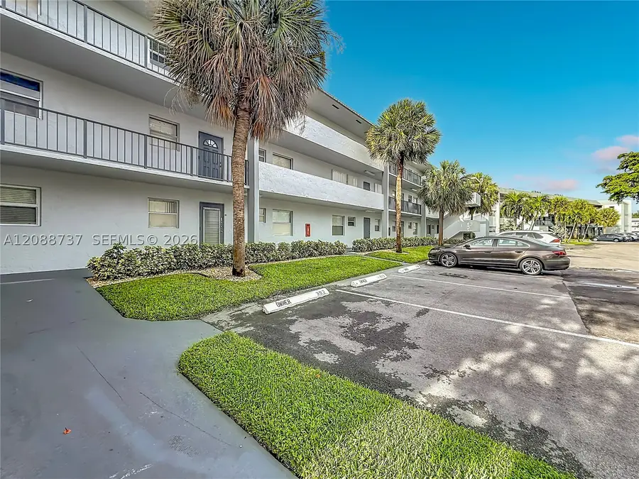 8370 Sands Point Blvd #H208, Tamarac, FL 33321 - #3