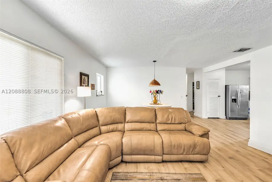 110 NE 9th Ct, Homestead, FL 33030 - #3