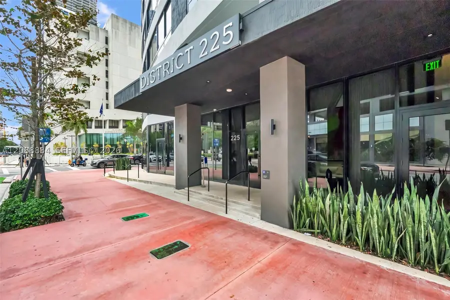 225 N Miami Ave #2208, Miami, FL 33128 - #3