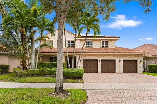 1642 Blue Jay Cir, Weston, FL 33327