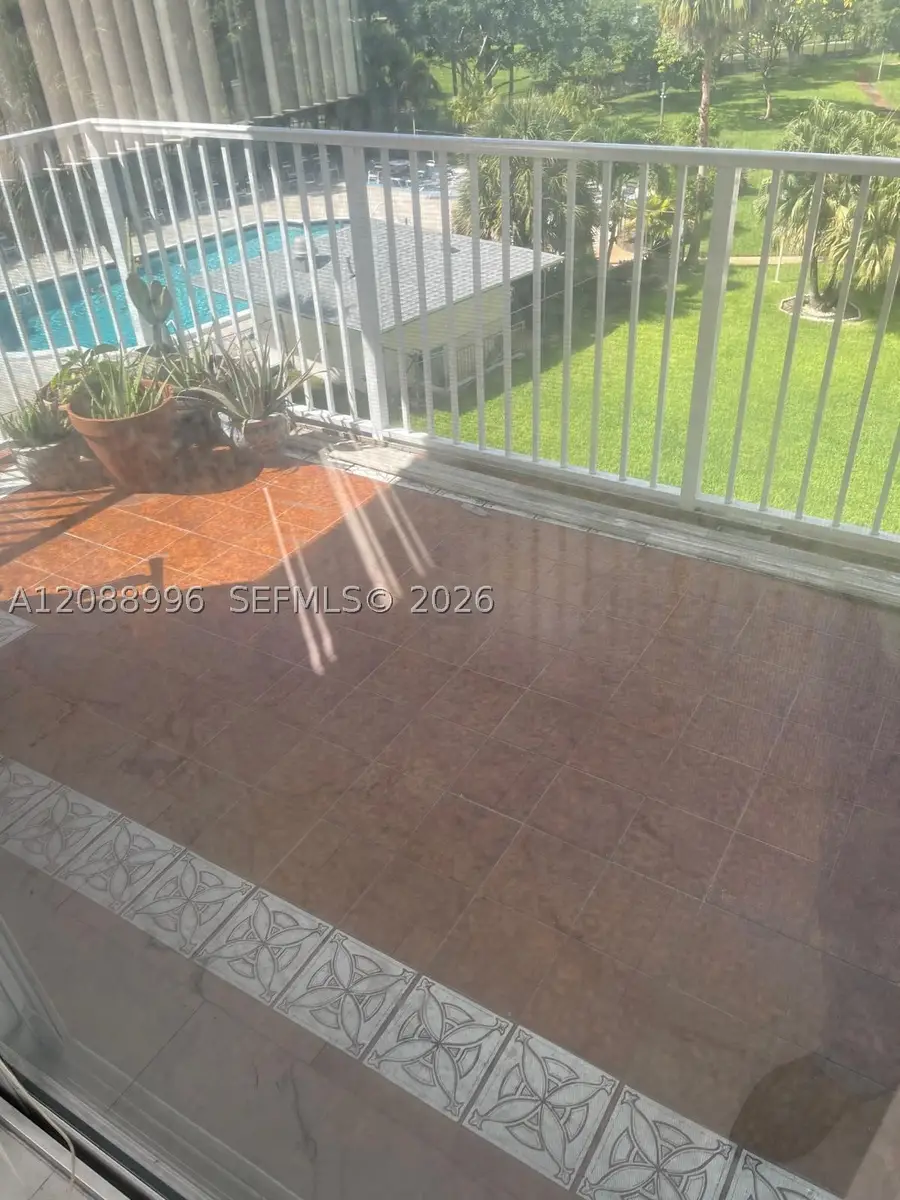4200 Hillcrest Dr #401, Hollywood, FL 33021 - #3