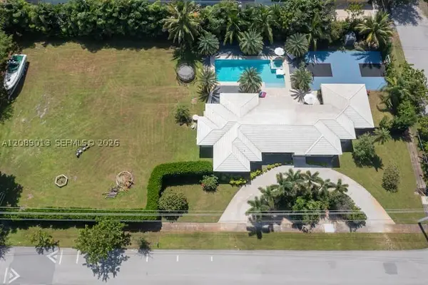 400 NE 2nd St, Pompano Beach, FL 33060