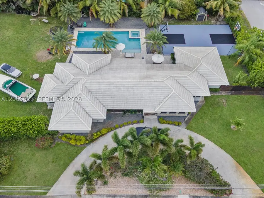 400 NE 2nd St, Pompano Beach, FL 33060 - #2