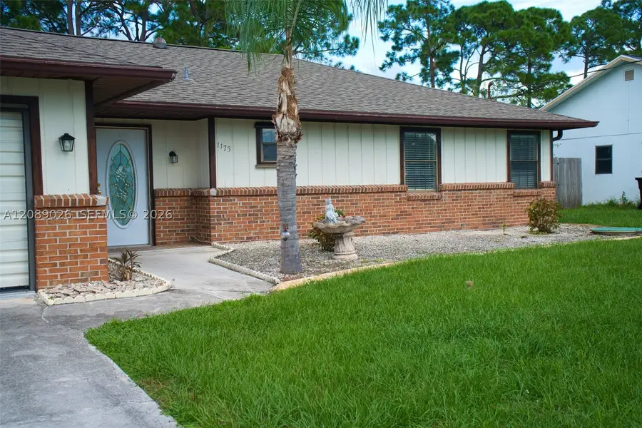 1173 SE Odonnell Ln, Port Saint Lucie, FL 34983 - #2