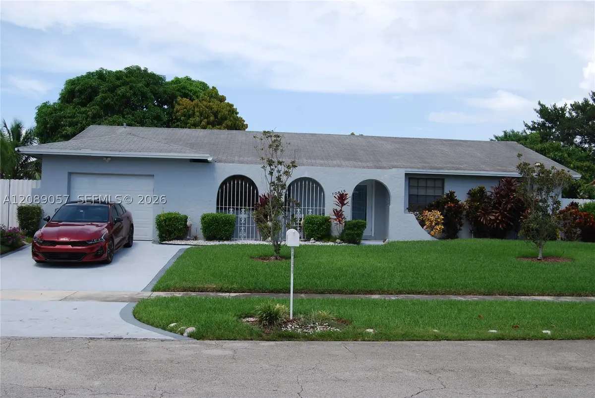 10815 SW 165th Ter, Miami, FL 33157 - #1