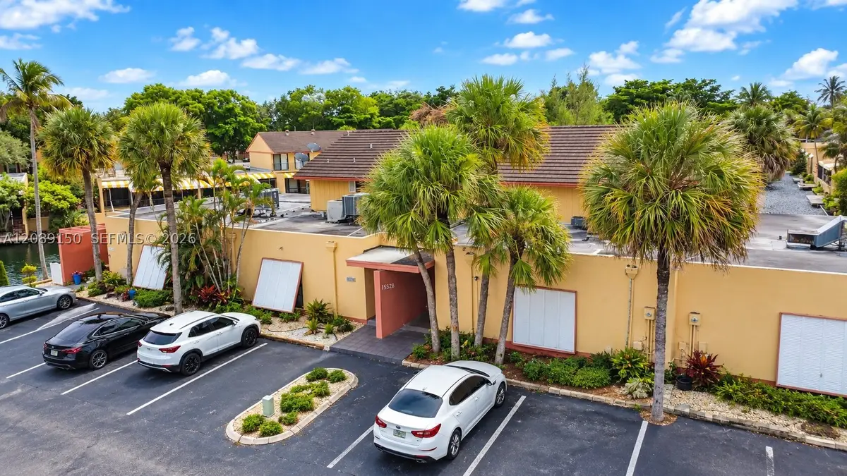 15528 Braemar Ct, Miami Lakes, FL 33014 - #1
