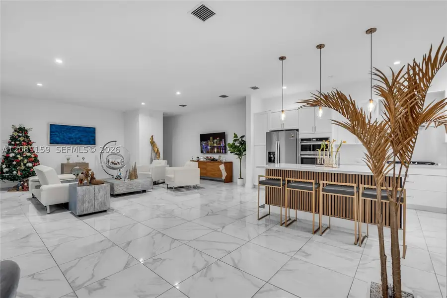 4363 NW 81st Ave, Doral, FL 33166 - #2