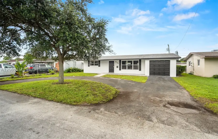 7960 Shalimar St, Miramar, FL 33023 - #2