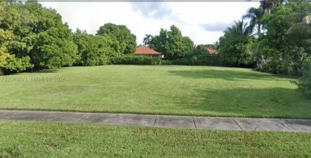 25 NW 160th St, Miami, FL 33169 - #1