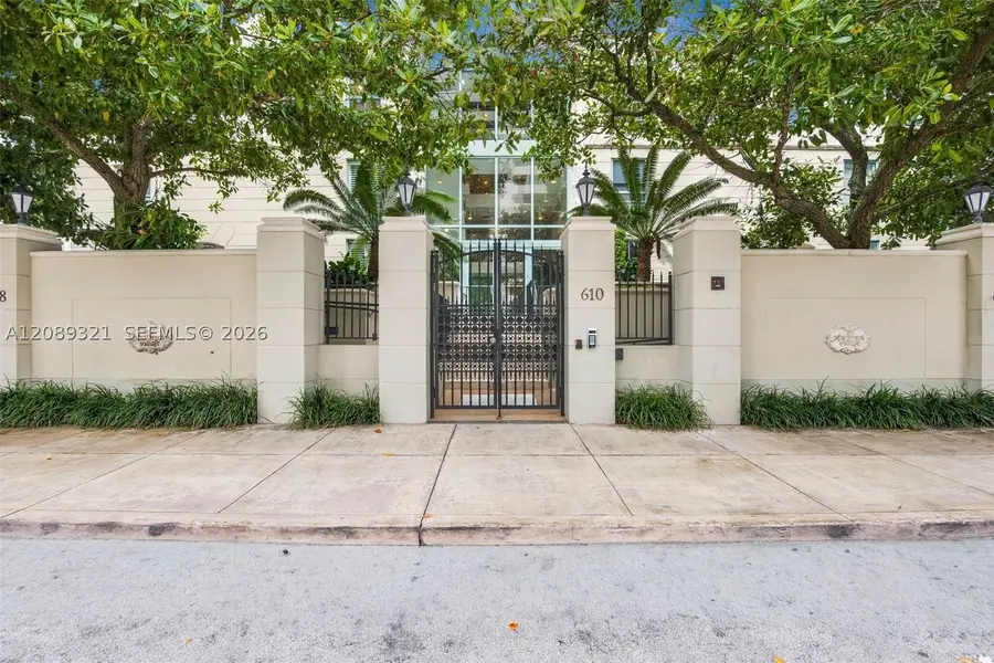 610 Valencia Ave #502, Coral Gables, FL 33134 - #2