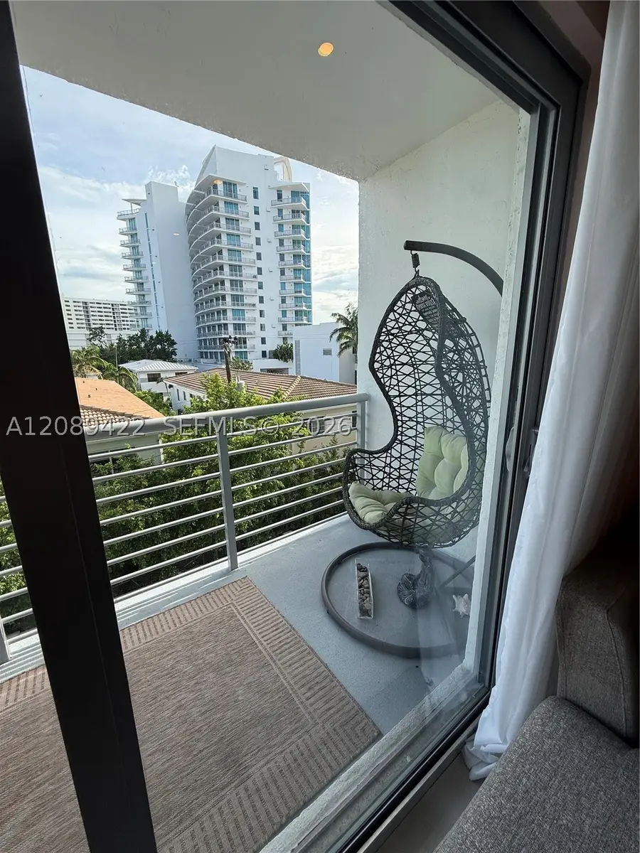 1450 Lincoln Rd #406, Miami Beach, FL 33139 - #2