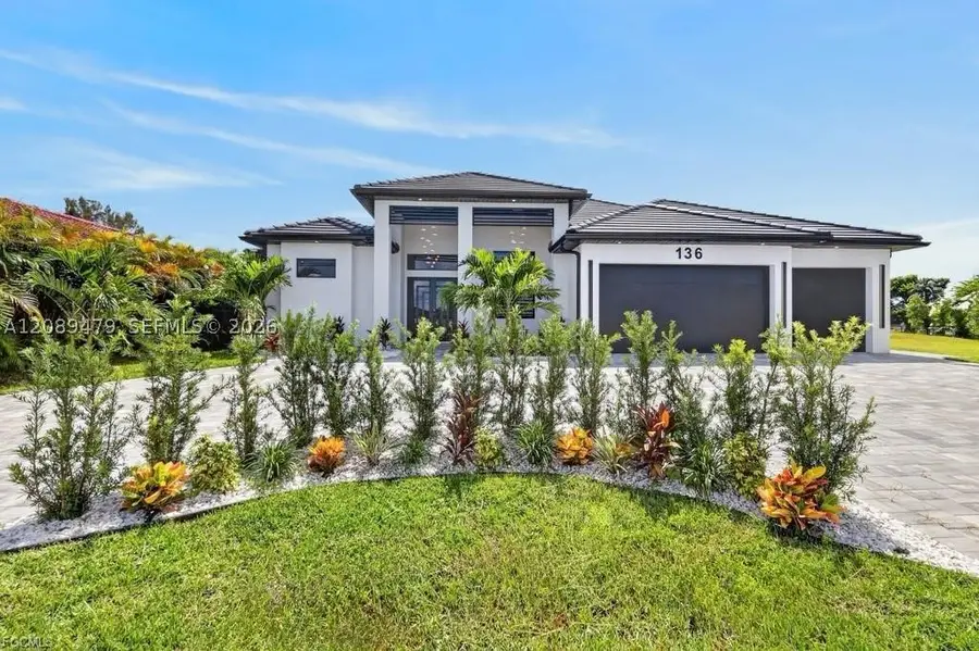 136 SW 28th St, Cape Coral, FL 33914 - #3