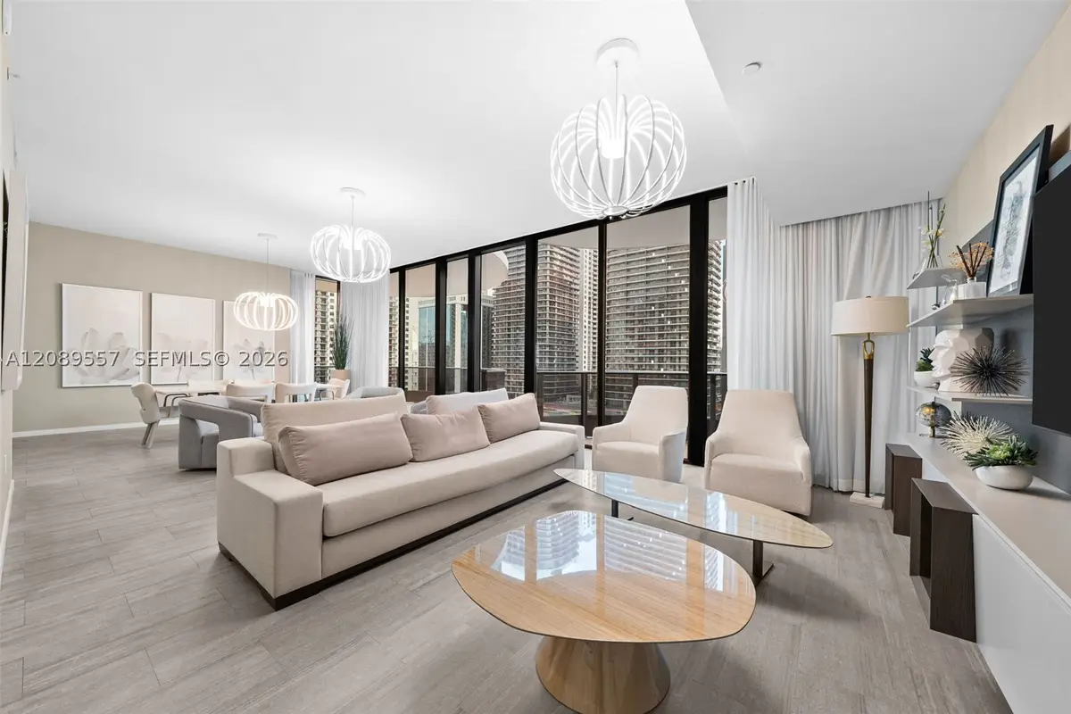 1000 Brickell Plaza #TH1812, Miami, FL 33131 - #1