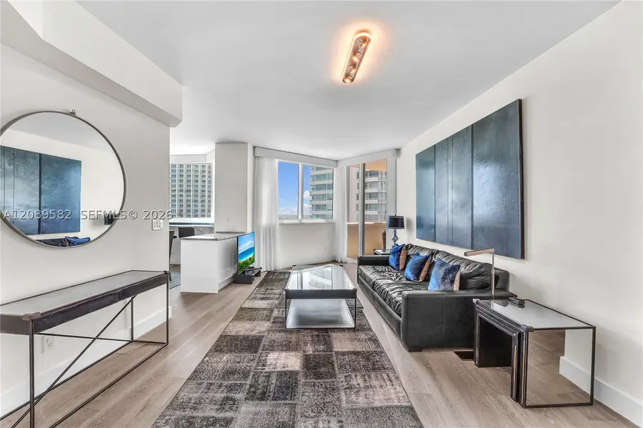 300 S Pointe Dr #809, Miami Beach, FL 33139 - #3