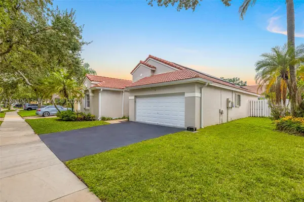 1315 Bayview Cir, Weston, FL 33326