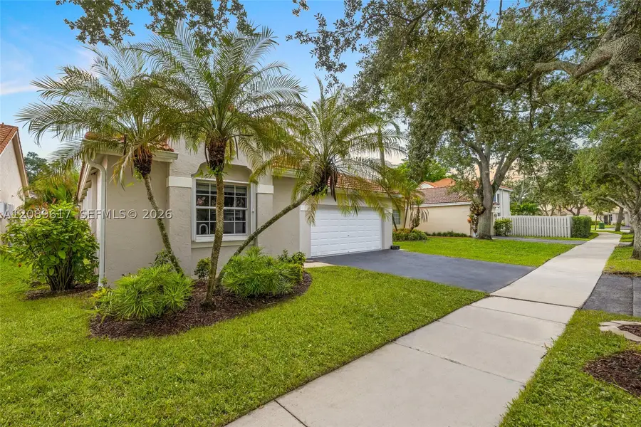 1315 Bayview Cir, Weston, FL 33326 - #2