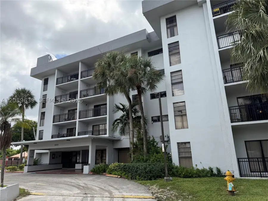 650 NE 149th St #406A, Miami, FL 33161 - #2