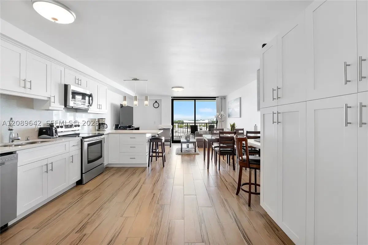 1800 Collins Ave #11B, Miami Beach, FL 33139 - #1
