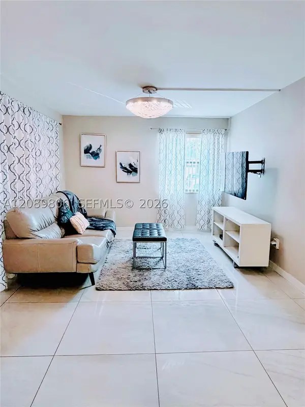 20120 NE 3rd Ct #7, Miami, FL 33179