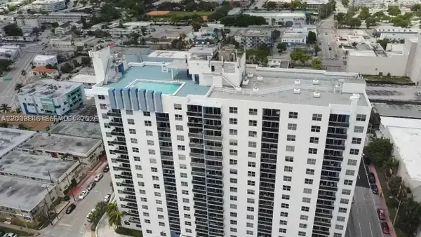 401 69th St #900, Miami Beach, FL 33141