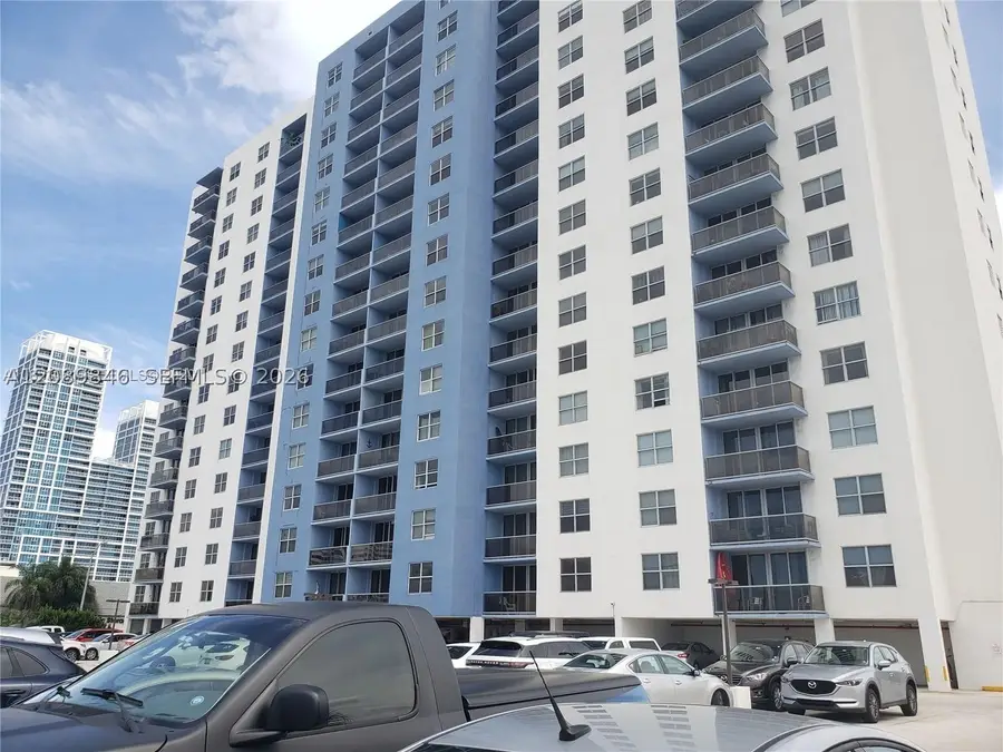 401 69th St #900, Miami Beach, FL 33141 - #2