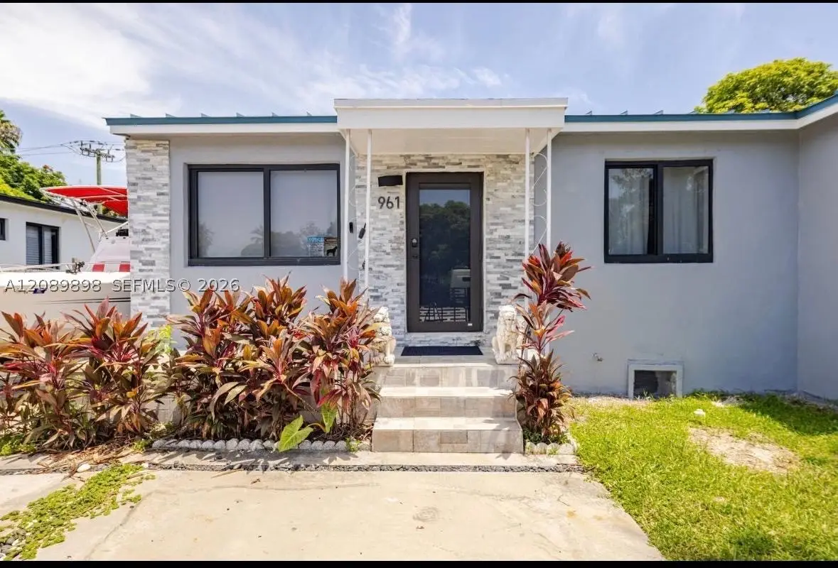 961 NE 155th Ter, North Miami Beach, FL 33162 - #1